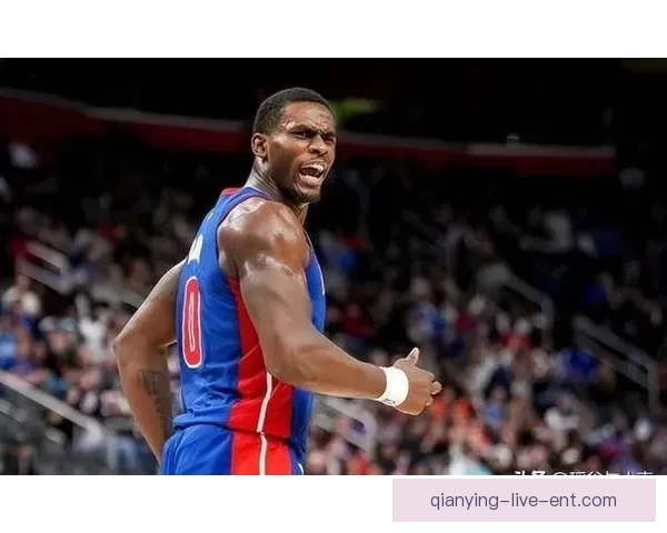 活塞主帅赞杜伦进攻端成长迅猛 称其已成为球队进攻轴心